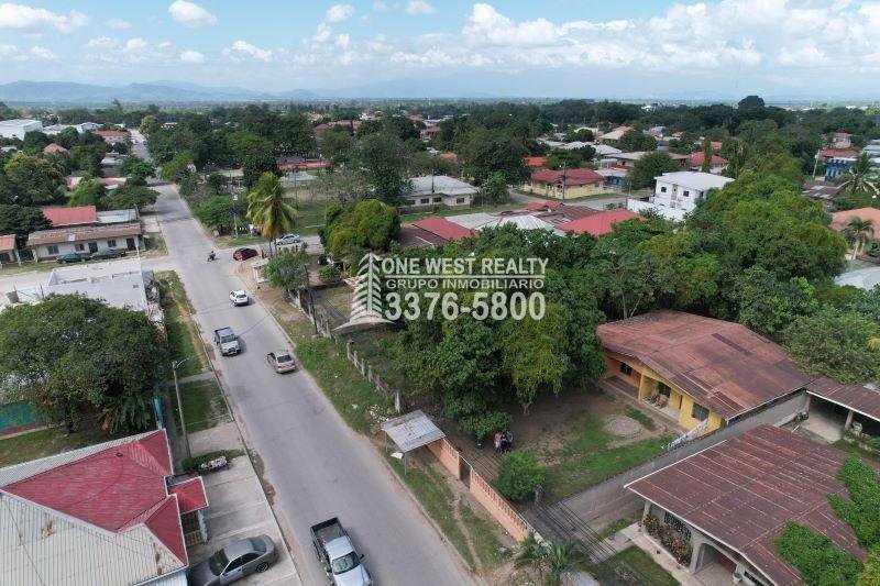 2-2-1 Venta de casa duplex(apartamentos) en Colonia Bendeck en EL Progreso Yoro