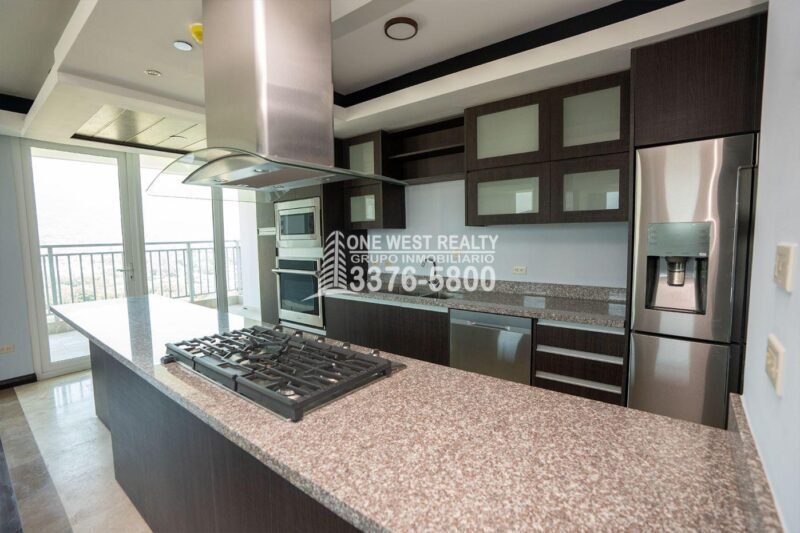 Igvanas-Tara-Codominios-by-One-West-Realty-Cocina-angulo-scaled-1 Condominio de Lujo en Igvanas Tara | Unidad 73A, Séptimo Piso