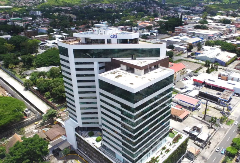 Interior moderno de condominio en Torre Agalta Tegucigalpa