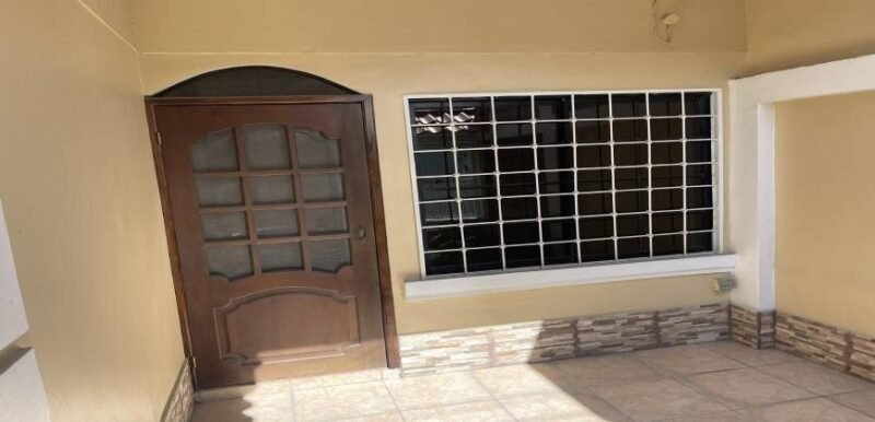 comprar-casa-en-El-Progreso01-2-scaled-1 Casa en Venta en Colonia Miguel Ángel Pavón en San Pedro Sula | Financiamiento Disponible