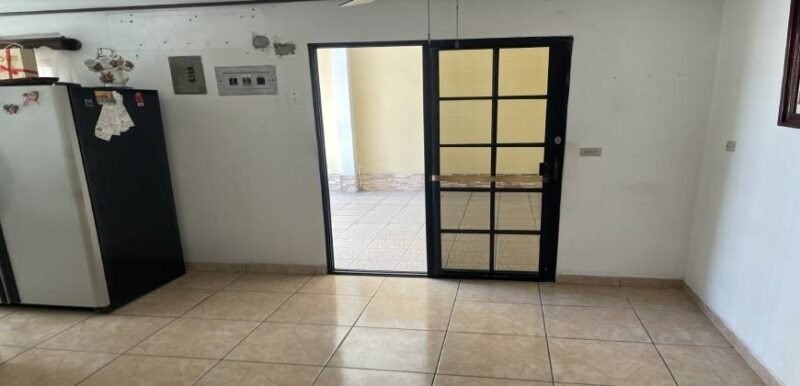 comprar-casa-en-El-Progreso06-scaled-1 Casa en Venta en Colonia Miguel Ángel Pavón en San Pedro Sula | Financiamiento Disponible