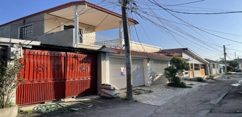 comprar-casa-en-El-Progreso16-scaled-1 Casa en Venta en Colonia Miguel Ángel Pavón en San Pedro Sula | Financiamiento Disponible