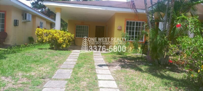 Venta de Villa en La Ceiba Atlántida en Complejo turístico Palma Real
