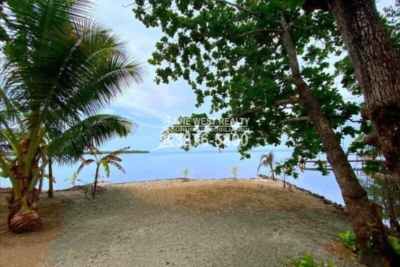 Politilly Bight Main Road, For Sales Roatán