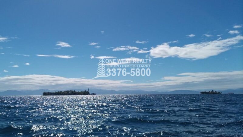 Lote de 3.6 Acres en Venta En Islas de la Bahia Cayos Cochinos
