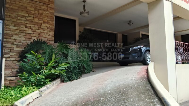 Hotel-posada-del-caribe-entrada-scaled-1 Prime Caribbean Hotel Investment in La Ceiba, Honduras – High-Visibility Highway Location