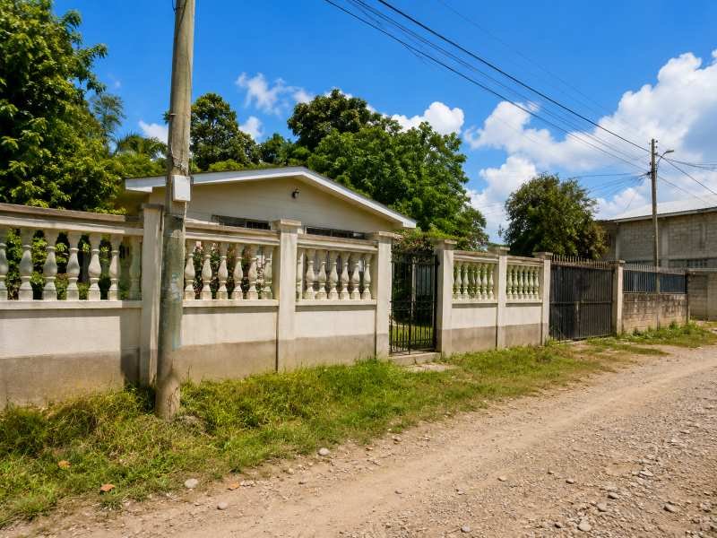 Entorno urbano de Barrio Los Pinos
