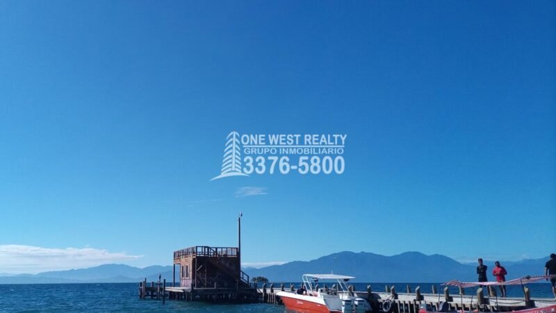 Lote de 3.6 Acres en Venta En Islas de la Bahia Cayos Cochinos