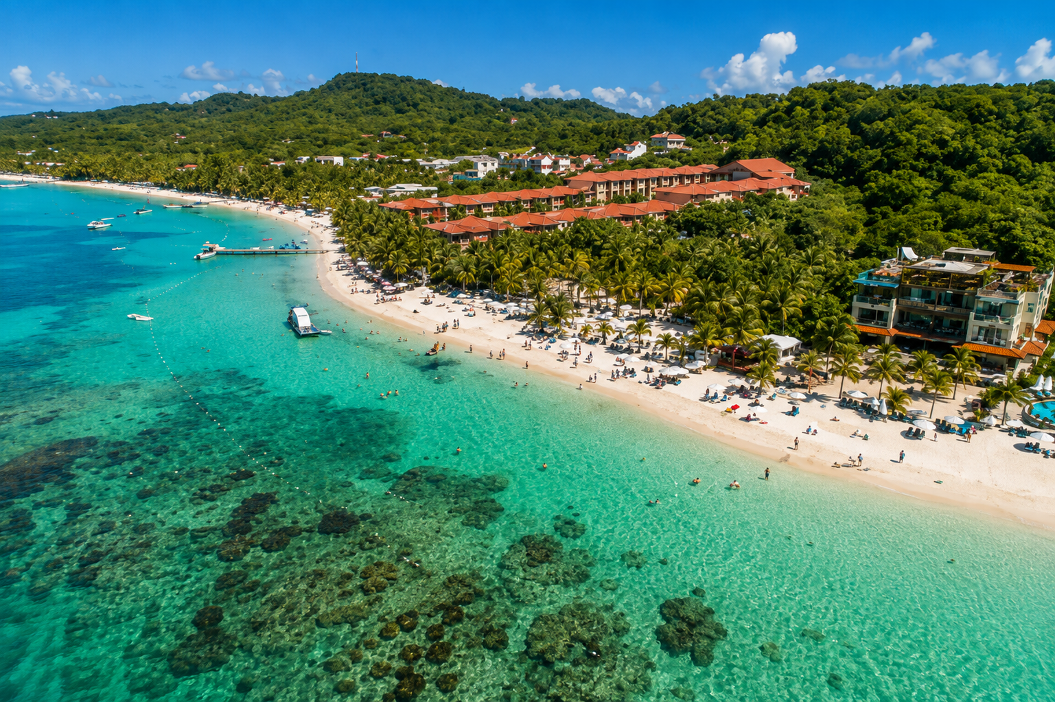 Playa y arrecife en West Bay, Roatán