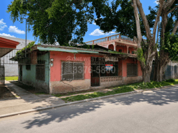 Casa con terreno y potencial comercial en Barrio Montevideo, El Progreso