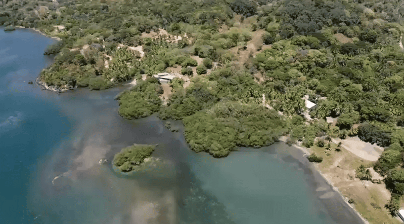 screenshot-2026-09-22-140808 Terreno de 9 acres en venta en José Santos Guardiola, Roatán